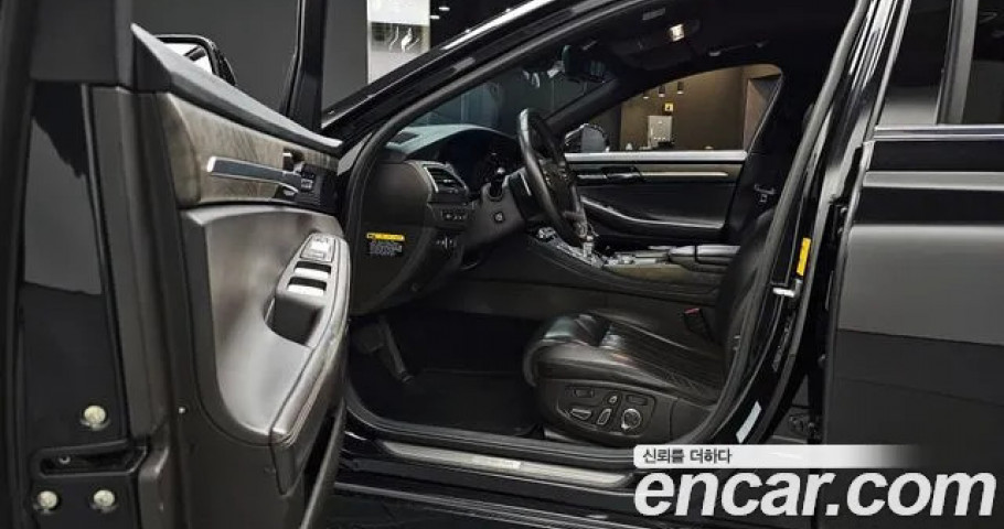 Genesis G90 