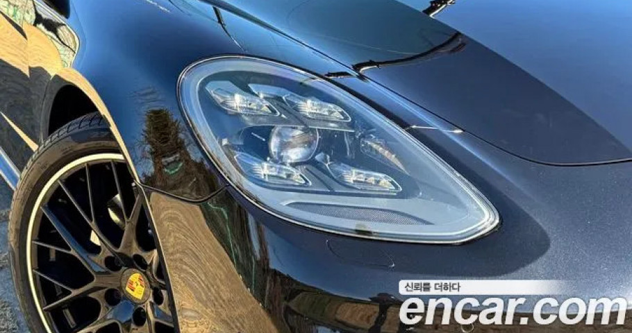 Porsche Panamera 