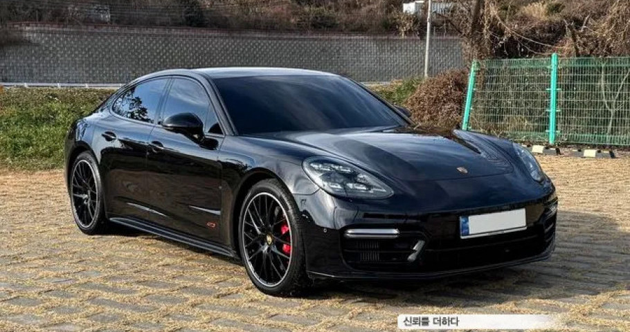 Porsche Panamera 