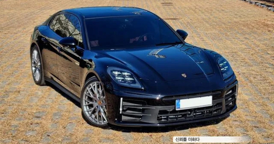 Porsche Panamera 