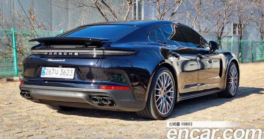 Porsche Panamera 