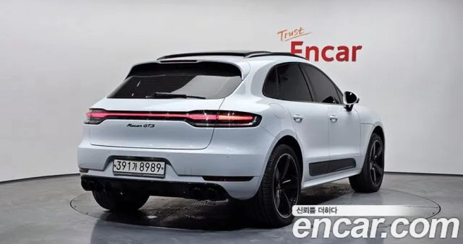 Porsche Macan 
