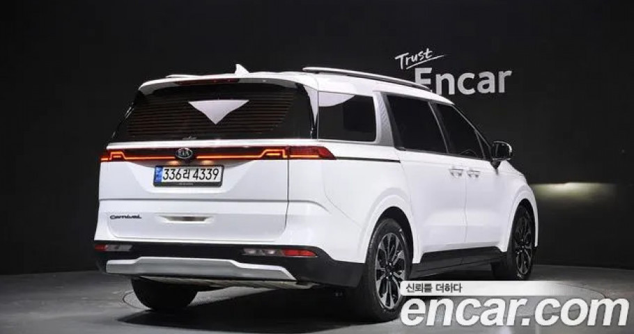 Kia Carnival 