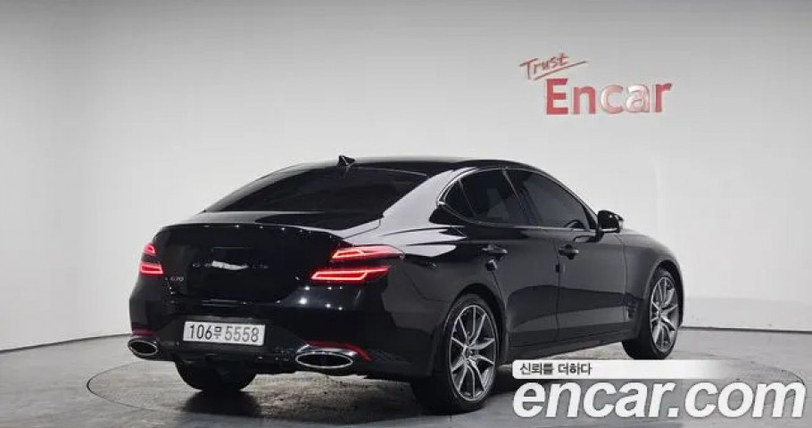 Genesis G70 
