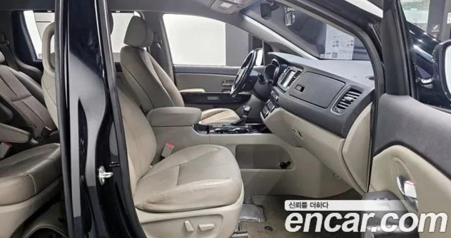 Kia Carnival 
