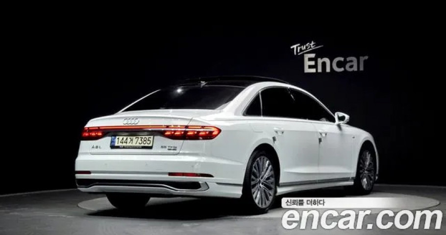 Audi A8 