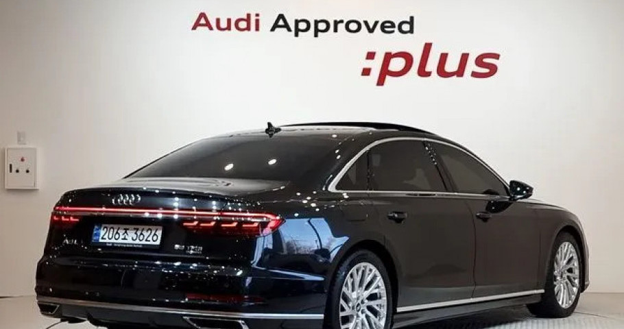 Audi A8 