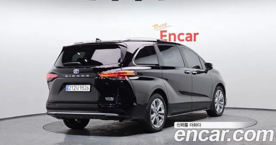 Toyota Sienna 