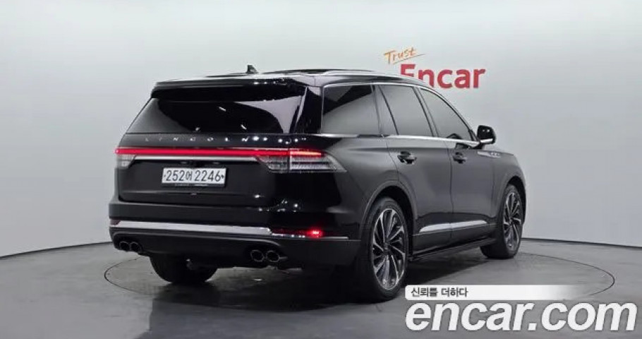 Lincoln Aviator 