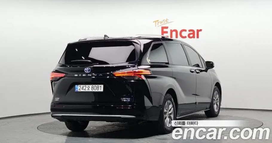 Toyota Sienna 