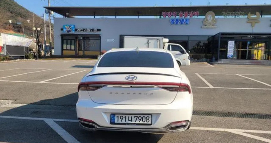 Hyundai Grandeur 