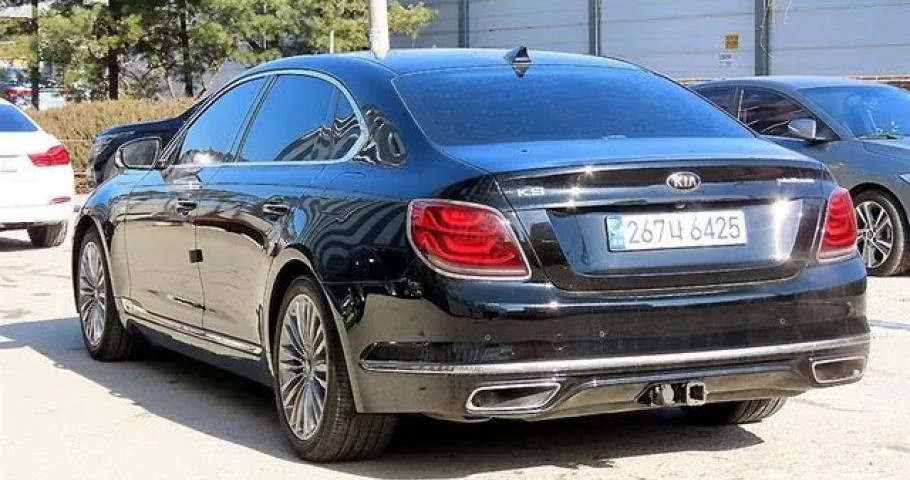 Kia K9 