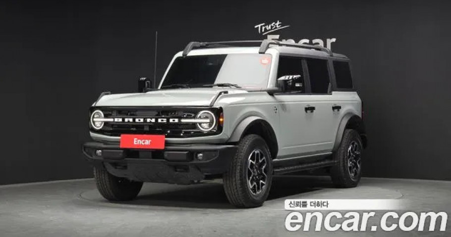 Ford Bronco 