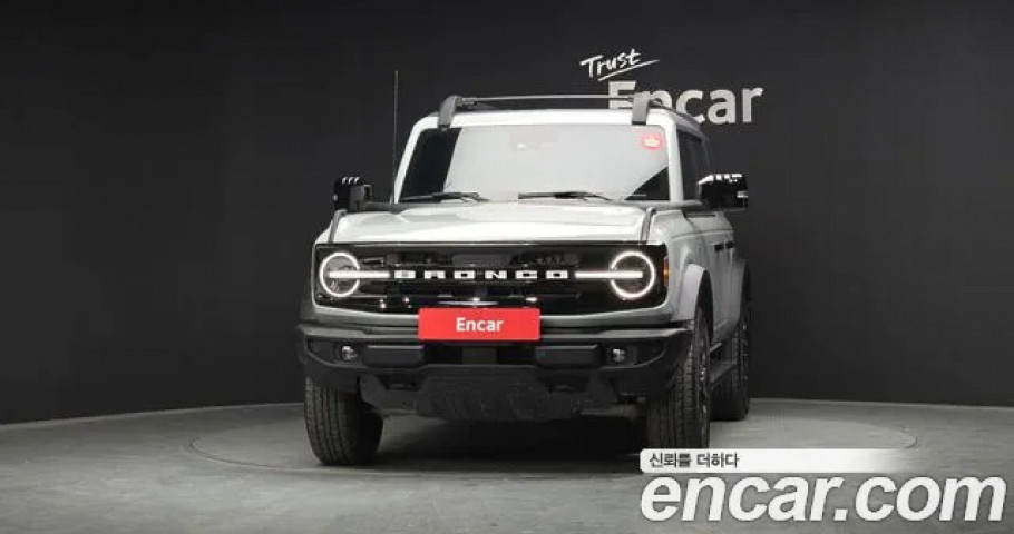 Ford Bronco 