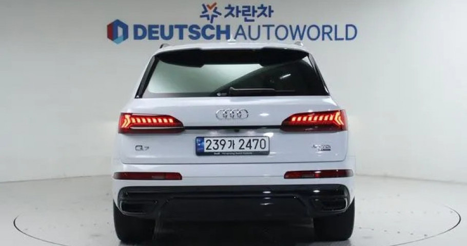 Audi Q7 