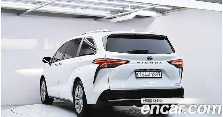 Toyota Sienna 
