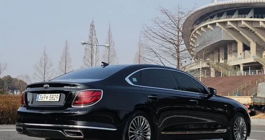 Kia K9 