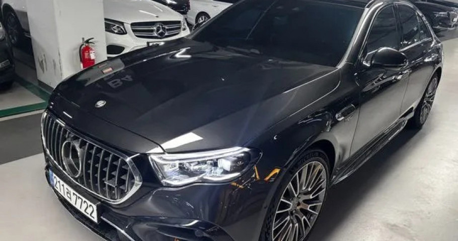 Mercedes-Benz E-Class 