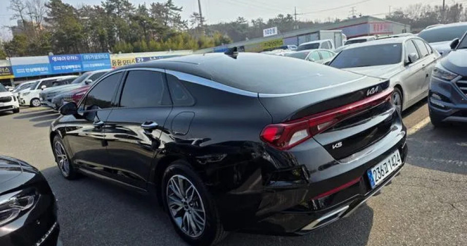 Kia K5 