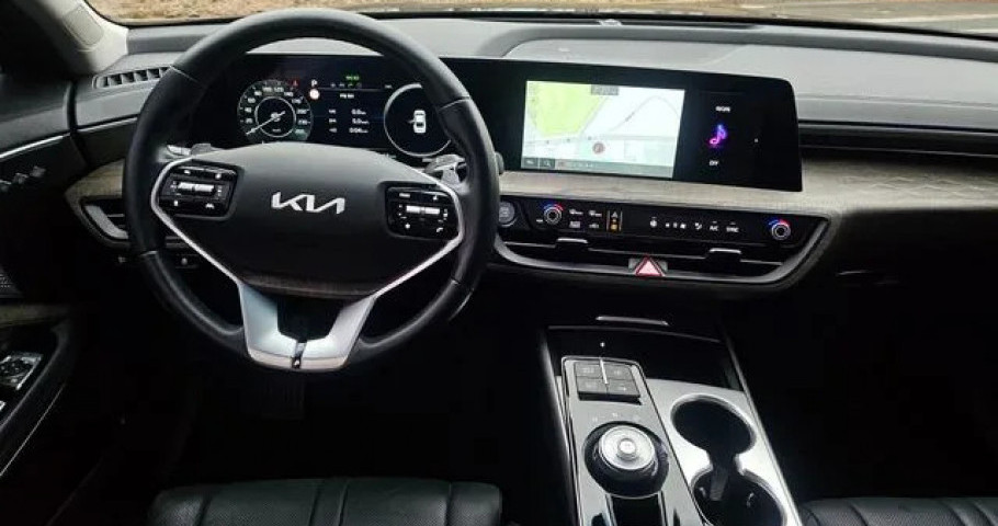 Kia K8 