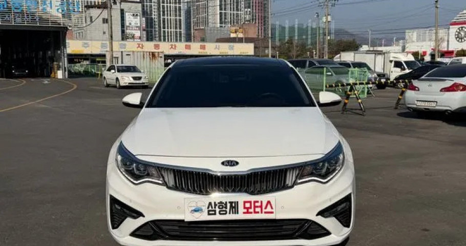 Kia K5 