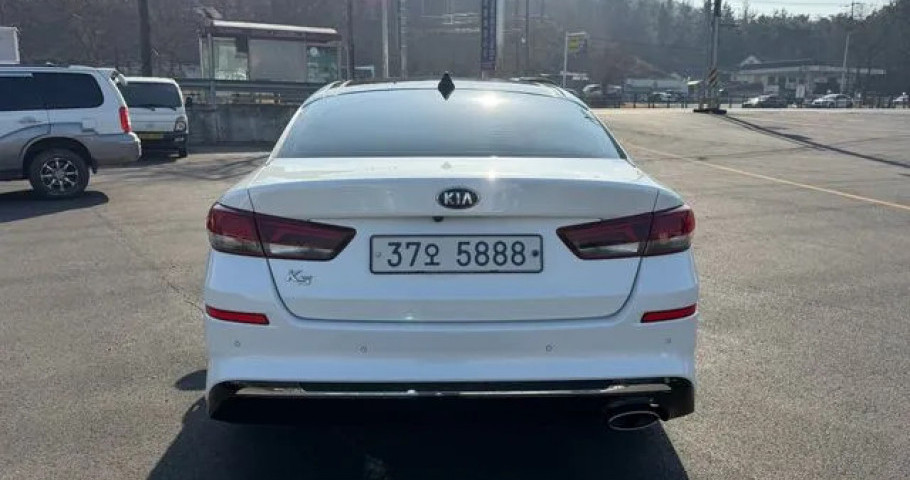 Kia K5 