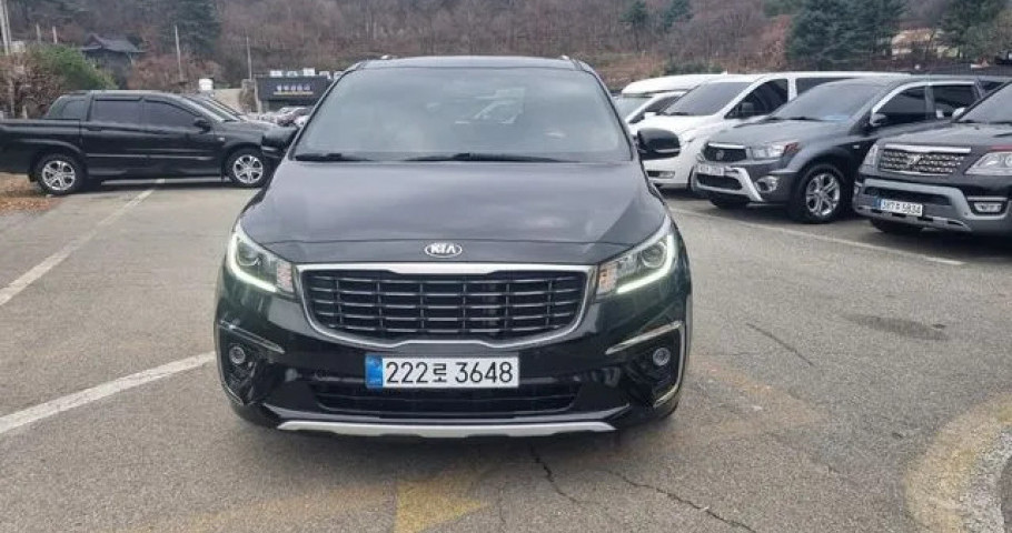 Kia Carnival 