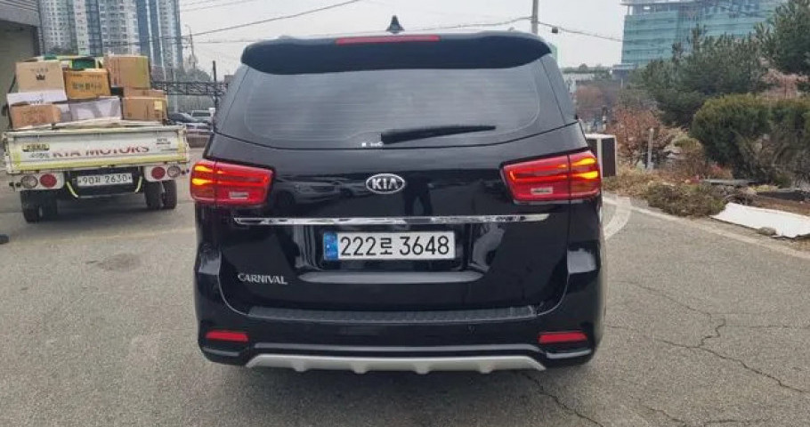 Kia Carnival 