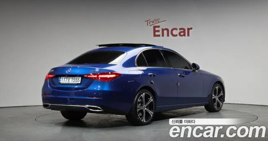 Mercedes-Benz C-Class 