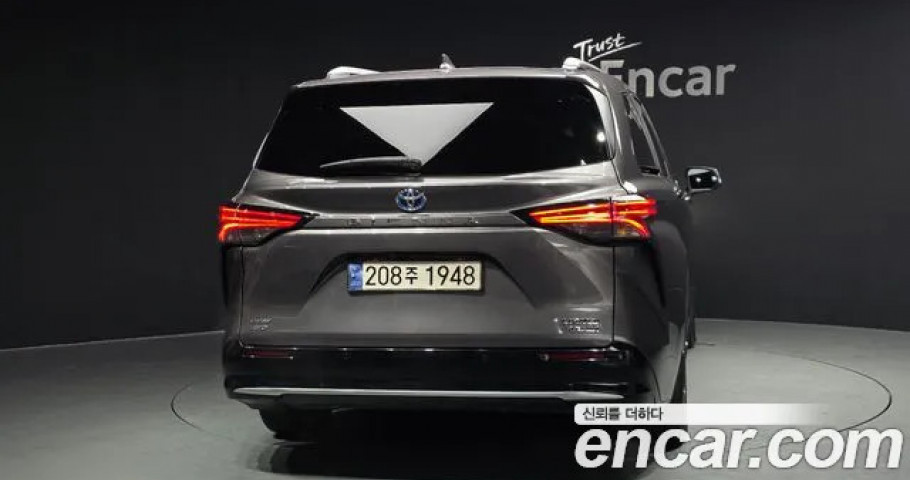 Toyota Sienna 