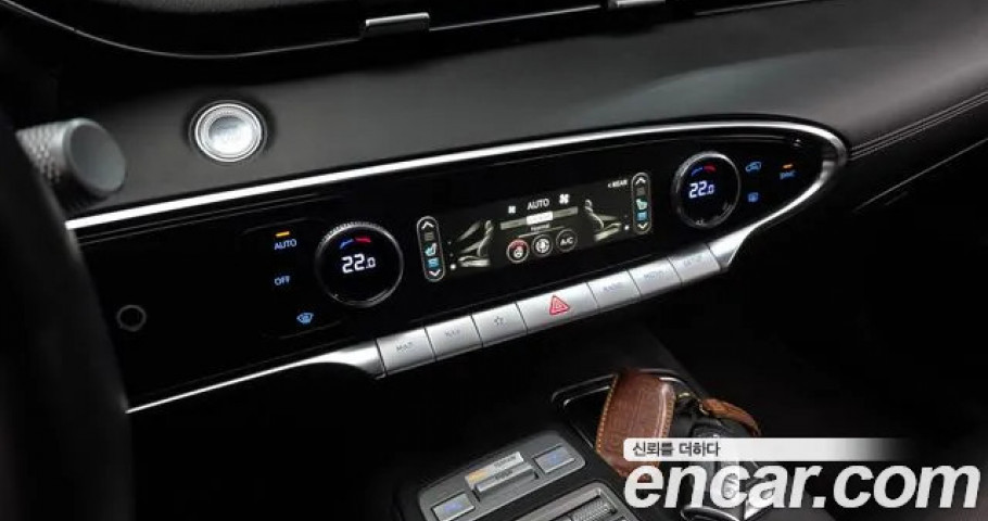 Genesis Gv70 
