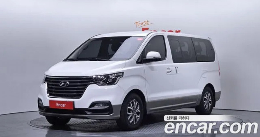 Hyundai Starex 