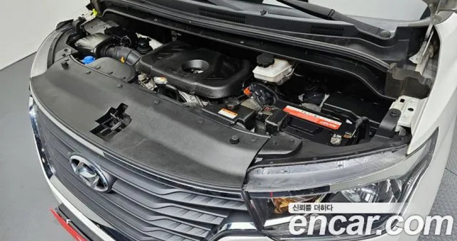 Hyundai Starex 