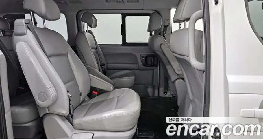 Hyundai Starex 