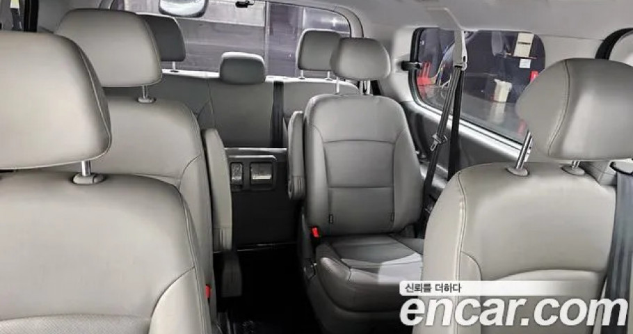 Hyundai Starex 