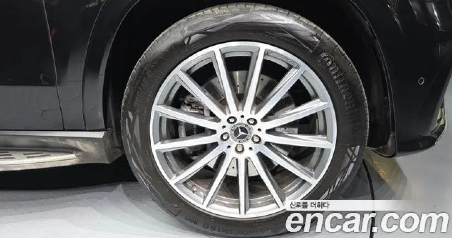 Mercedes-Benz Gls-Class 