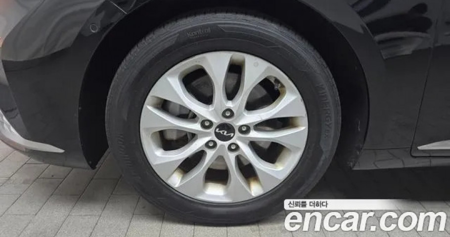 Kia K8 