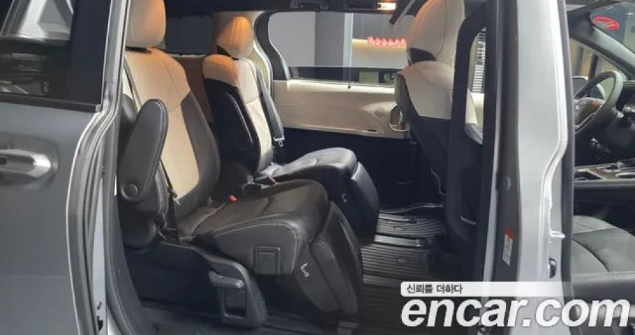 Toyota Sienna 