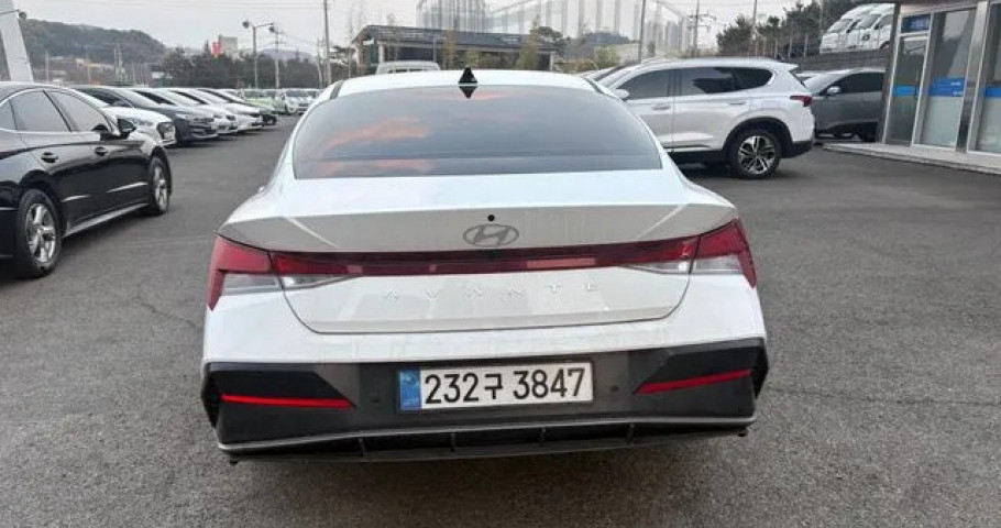 Hyundai Avante 