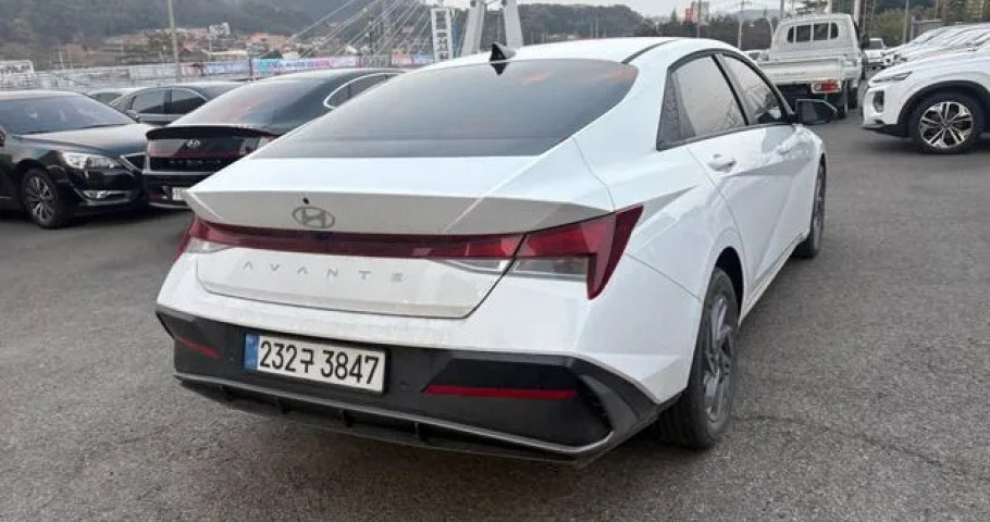 Hyundai Avante 