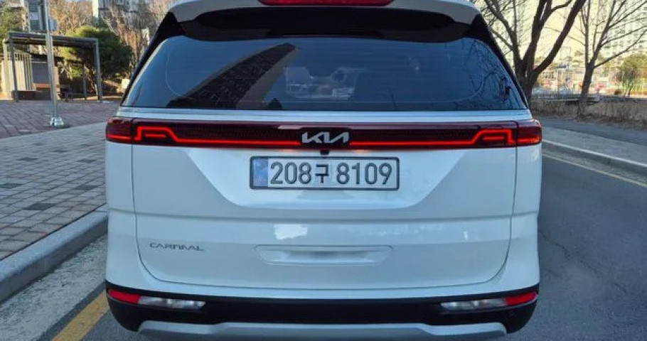 Kia Carnival 