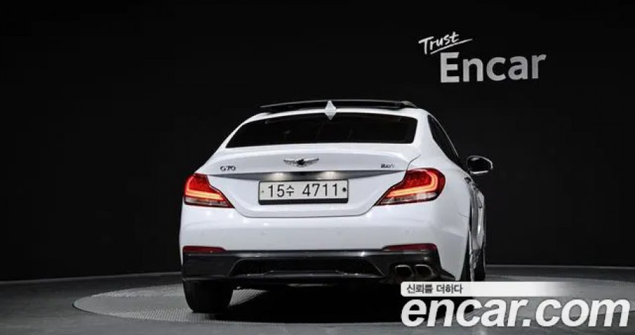 Genesis G70 