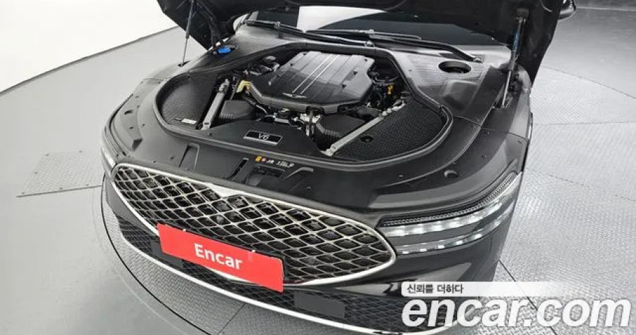 Genesis G90 