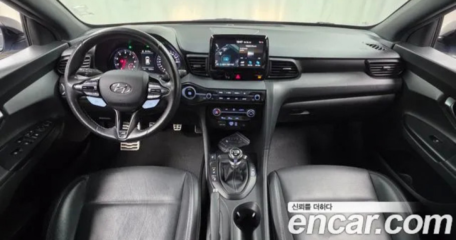 Hyundai Veloster 