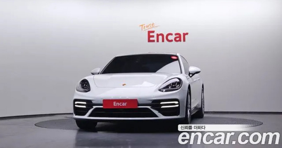 Porsche Panamera 