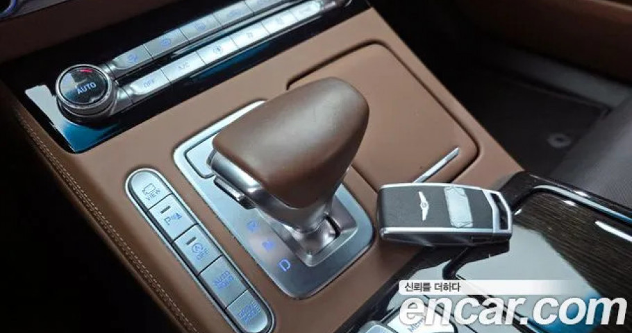 Genesis G90 