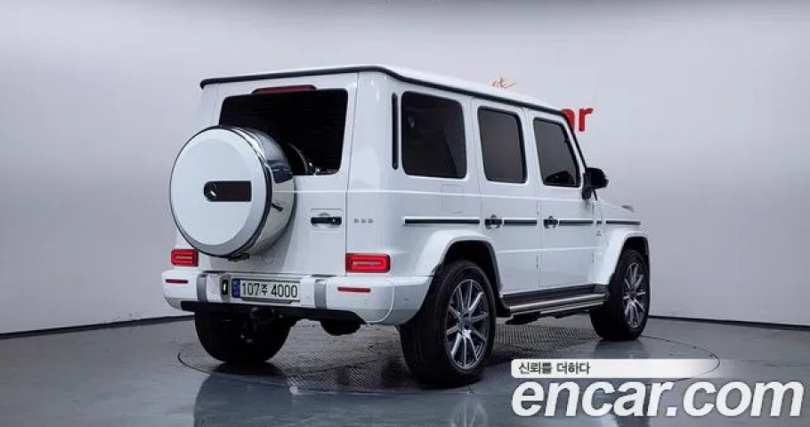 Mercedes-Benz G-Class 