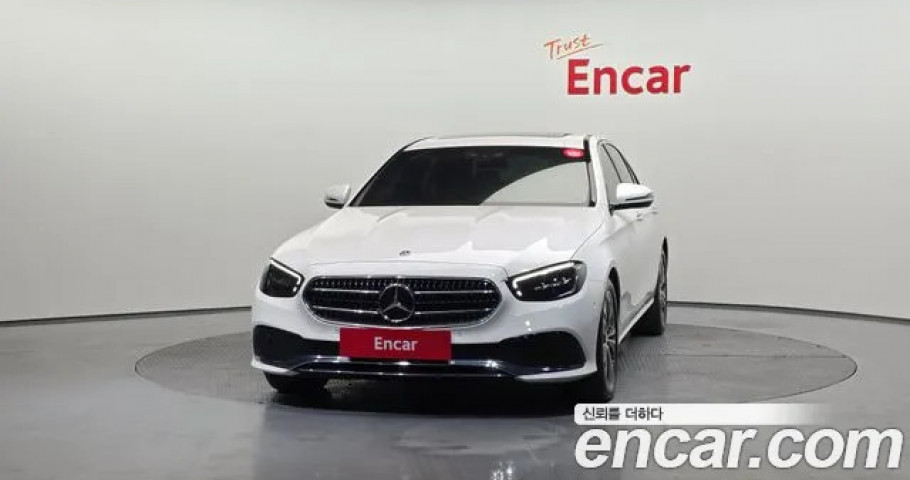 Mercedes-Benz E-Class 