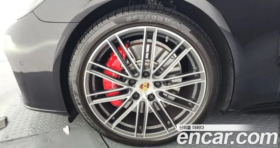 Porsche Panamera 