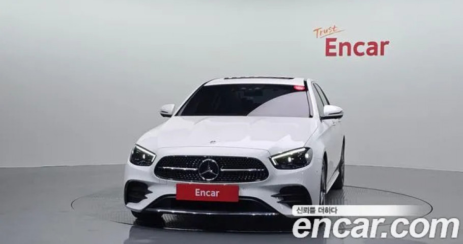 Mercedes-Benz E-Class 